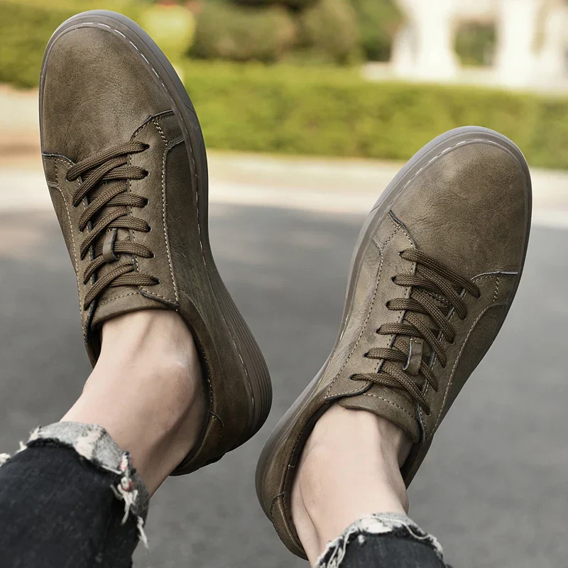 Digby | Men’s Classic Summer Trainers with Contrast Stitching - Image 3