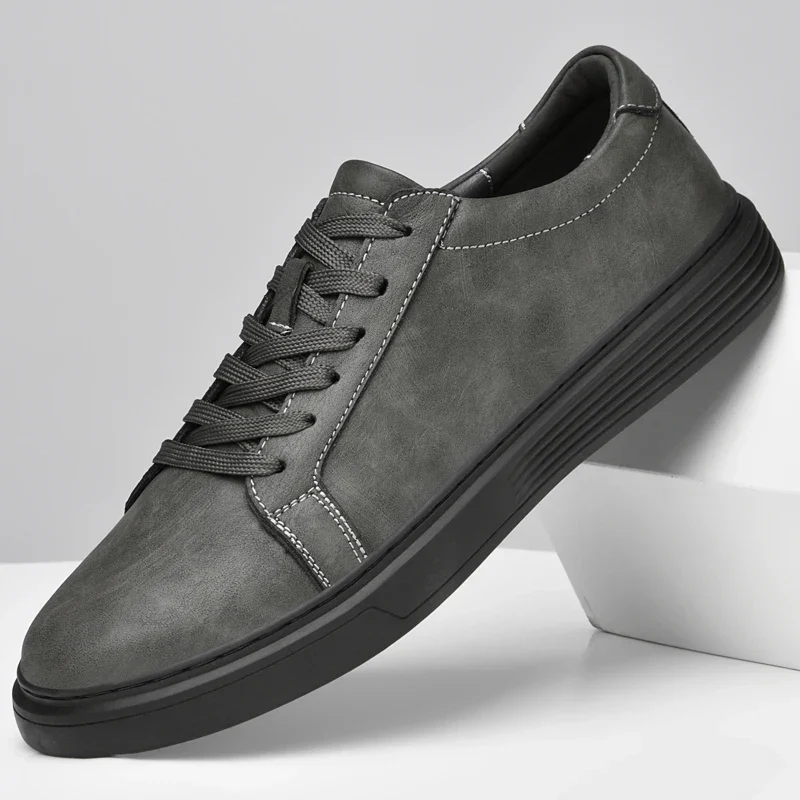 Digby | Men’s Classic Summer Trainers with Contrast Stitching - Image 4