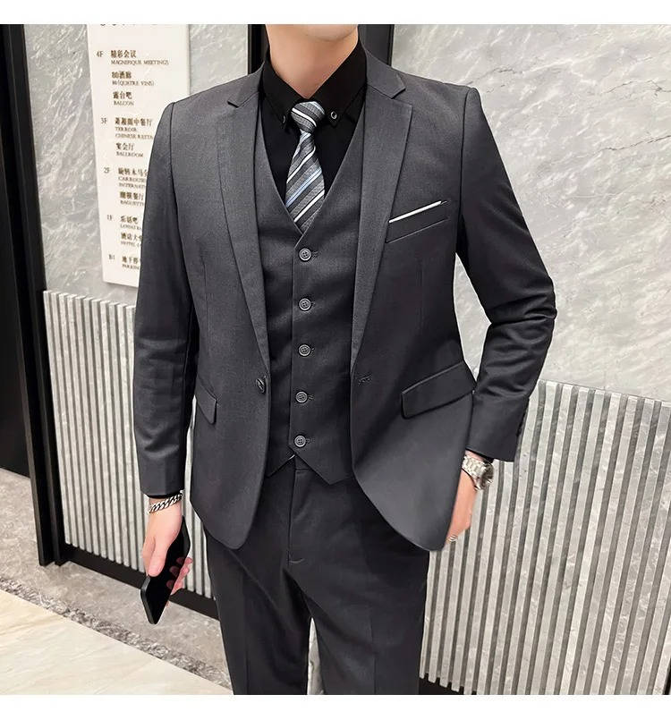 Hugo | Men’s Formal Three Piece Suit with Notch Lapel - Image 9